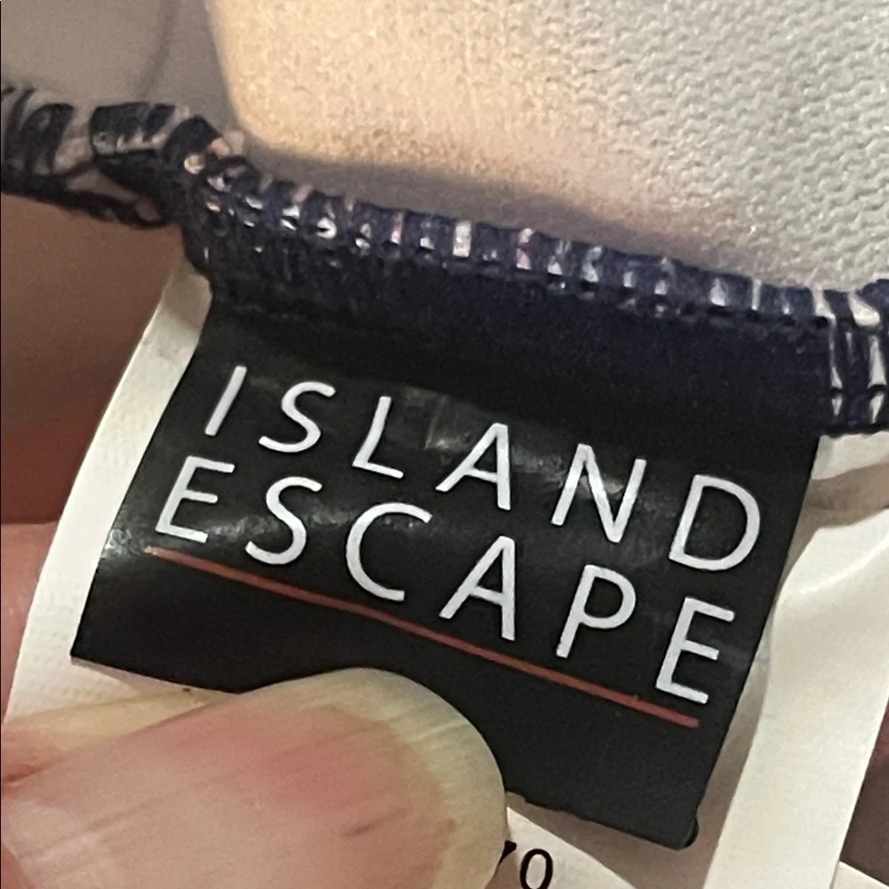 NWOT Island Escape Prado Beach Paisley Push-Up Underwire Tankini Top. - Picture 7 of 7